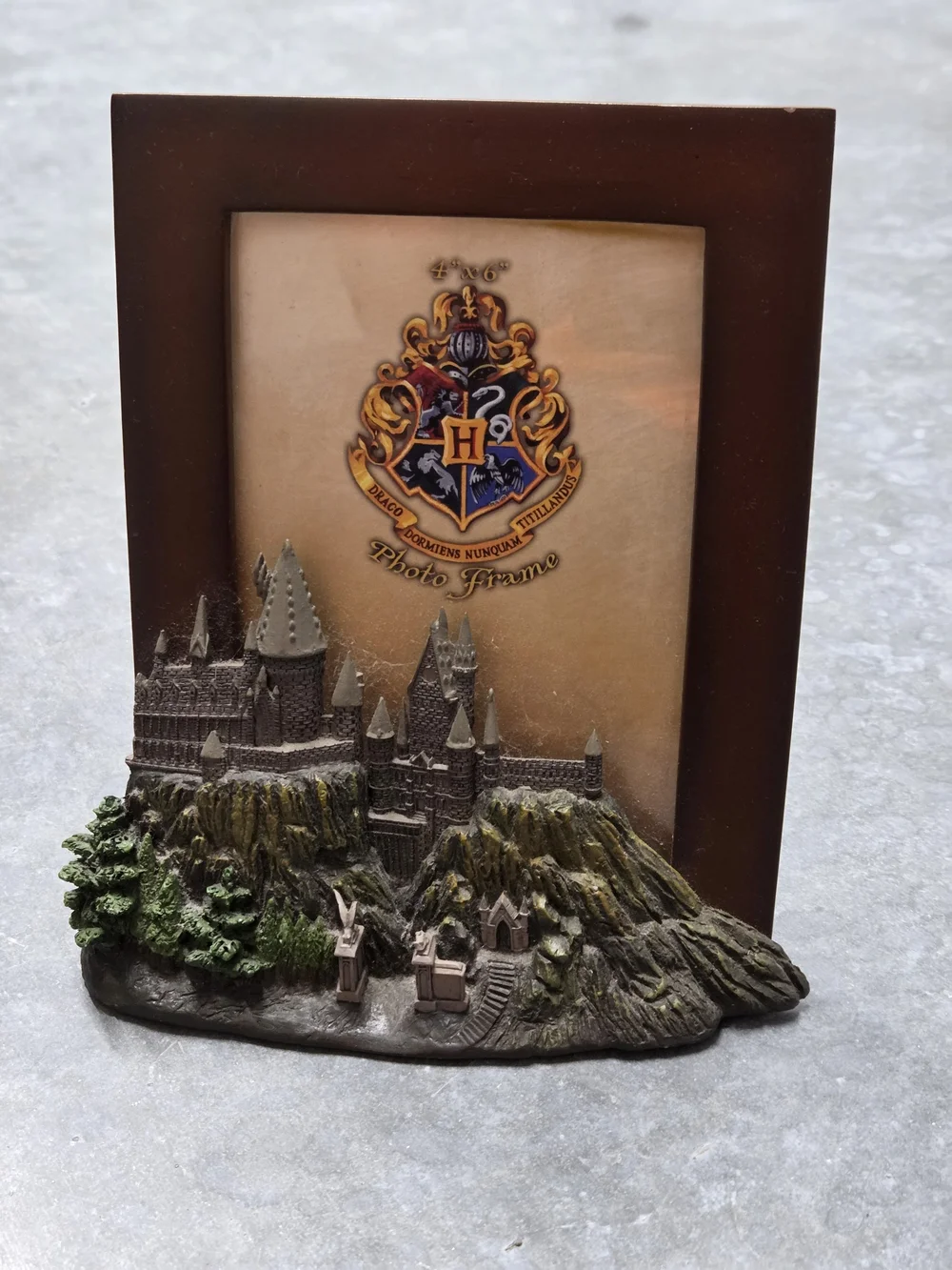 Universal Studios Harry Potter Hogwarts Castle Resin Photo Frame